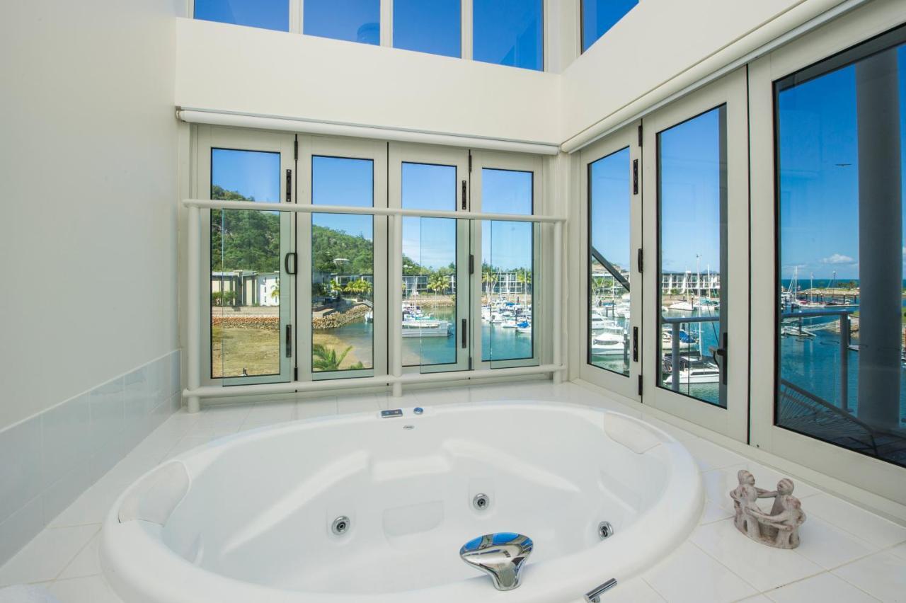 Beachside Magnetic Harbour Apartments Nelly Bay Esterno foto