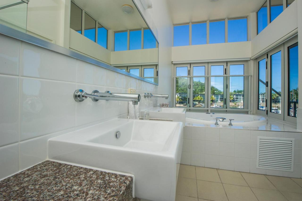Beachside Magnetic Harbour Apartments Nelly Bay Esterno foto