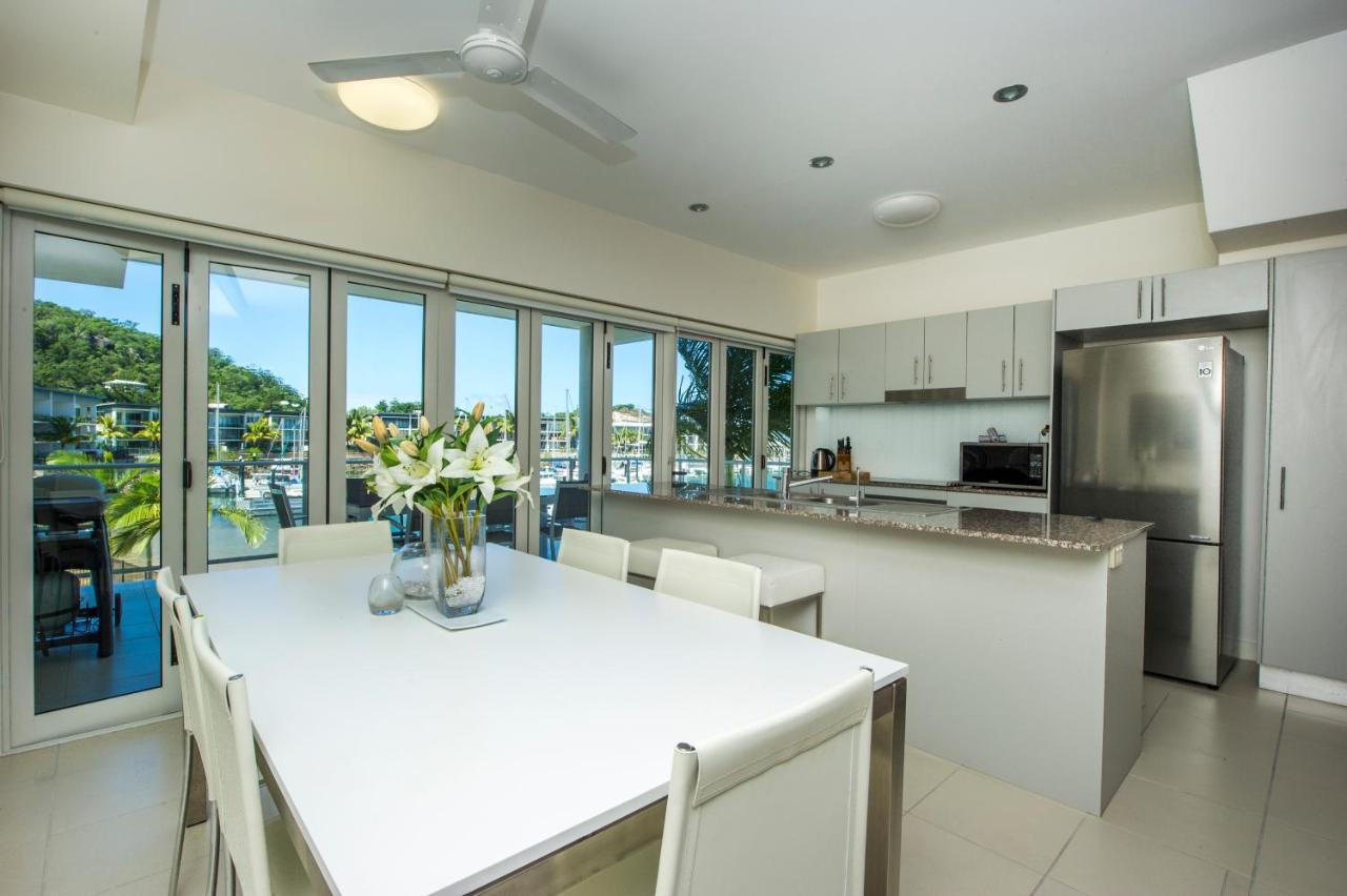 Beachside Magnetic Harbour Apartments Nelly Bay Esterno foto