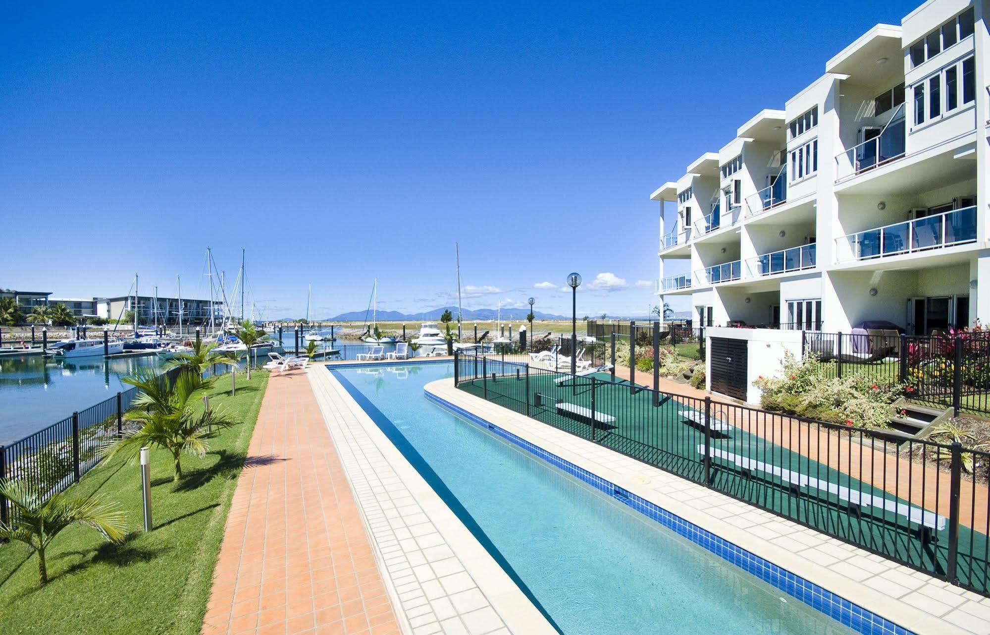 Beachside Magnetic Harbour Apartments Nelly Bay Esterno foto